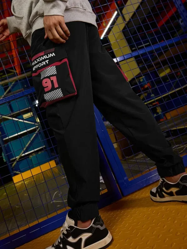Deadpool-Inspired Men's Cargo Pants – Trendy & Comfortable - Image 2