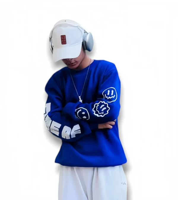 Retro Smiley Face Sweatshirt – Comfy, Soft Oversized Pullover - Image 3